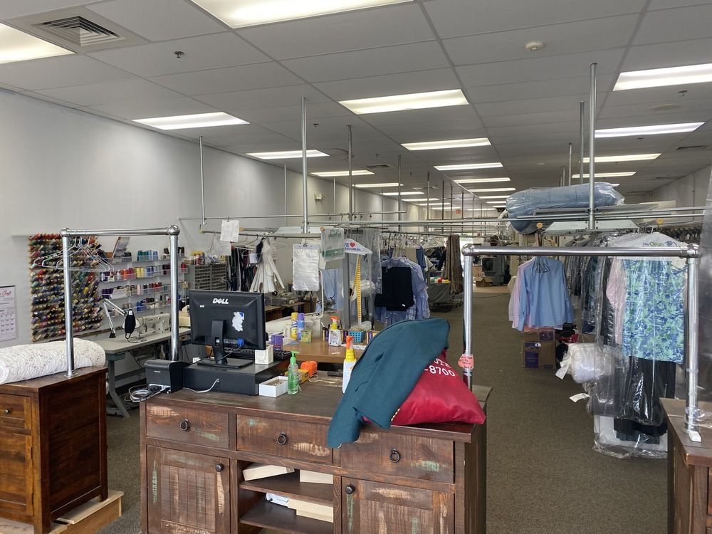 West Falmouth Crossing: 65 Gray Rd, Falmouth, ME 04105